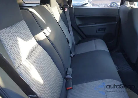 2008 Jeep Grand Cherokee Laredo z USA, uszkodzony, nr VIN 1J8GR48K28C131550